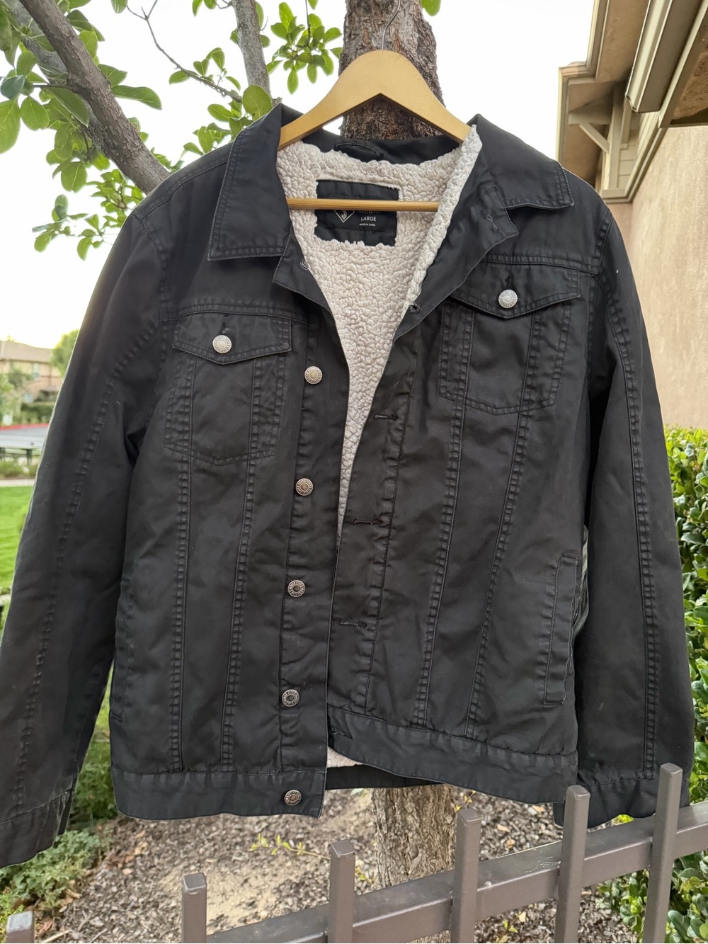 Indigo Star Black Denim Sherpa Lined Trucker Jacket Large